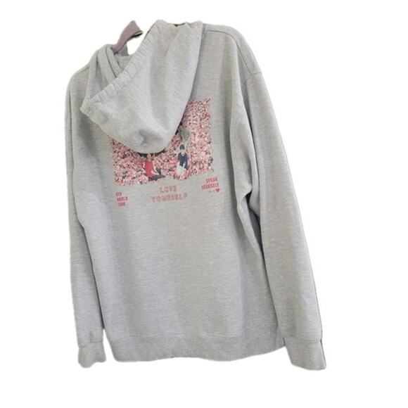 BTS‎ Big Hit Official Tour Sweatshirt Gray Size M/L Graphic Back K-Pop Merch - Picture 10 of 12